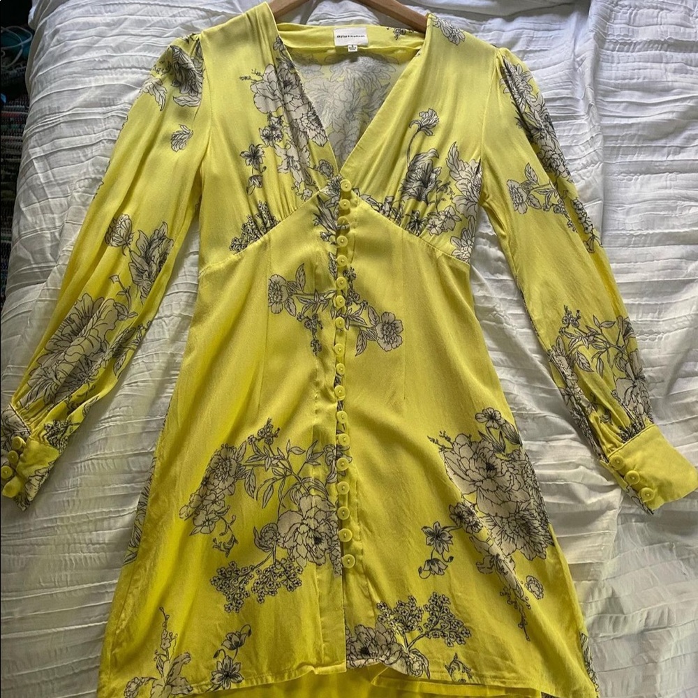 Yellow bobbles and lace dress, perfect graduation dress